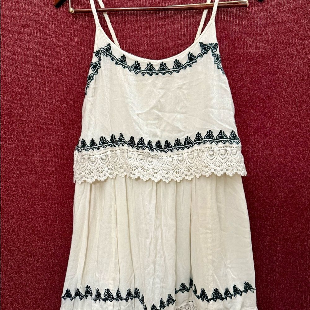 Tularosa White Embroidered Boho Sundress XS Crochet Trim Mini Beach, Resortwear